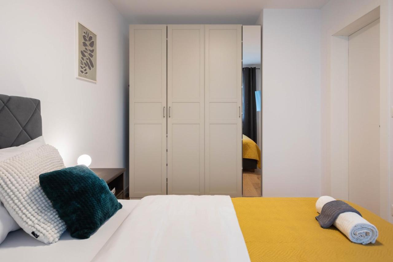 Design 2Bdr Apartment With Balcony- Free Parking Zagreb Exteriör bild