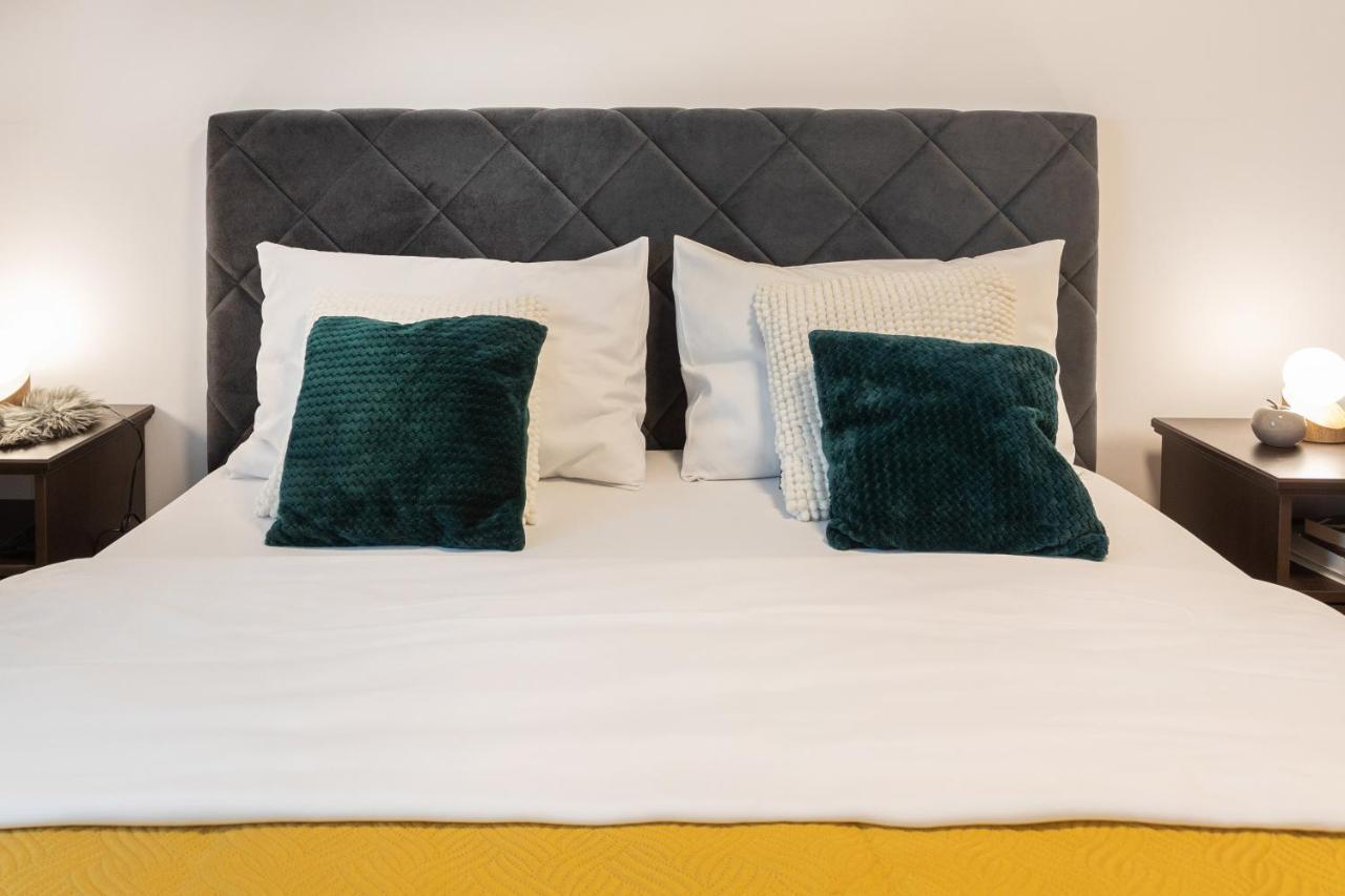 Design 2Bdr Apartment With Balcony- Free Parking Zagreb Exteriör bild